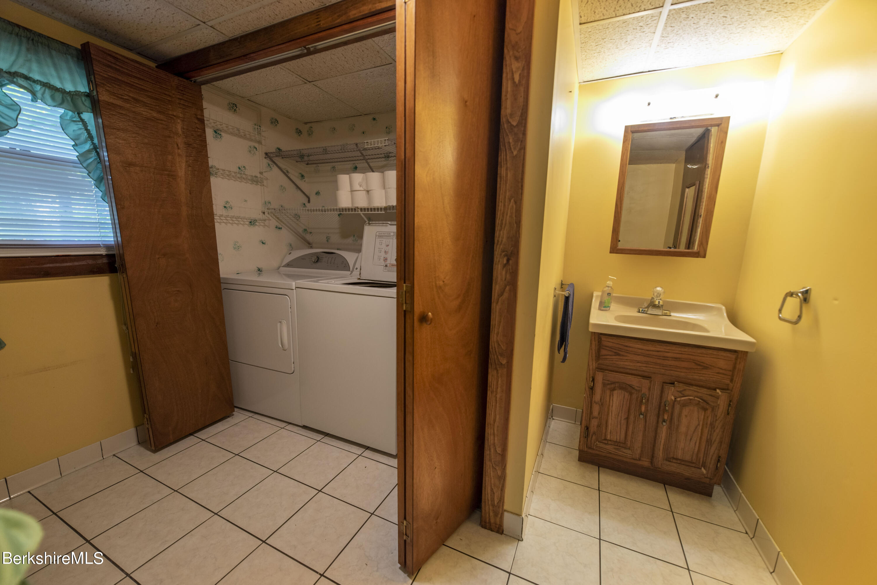 71 Henderson Road Williamstown, MA 01267 - Photo 6 of 19 First floor bath with laundry