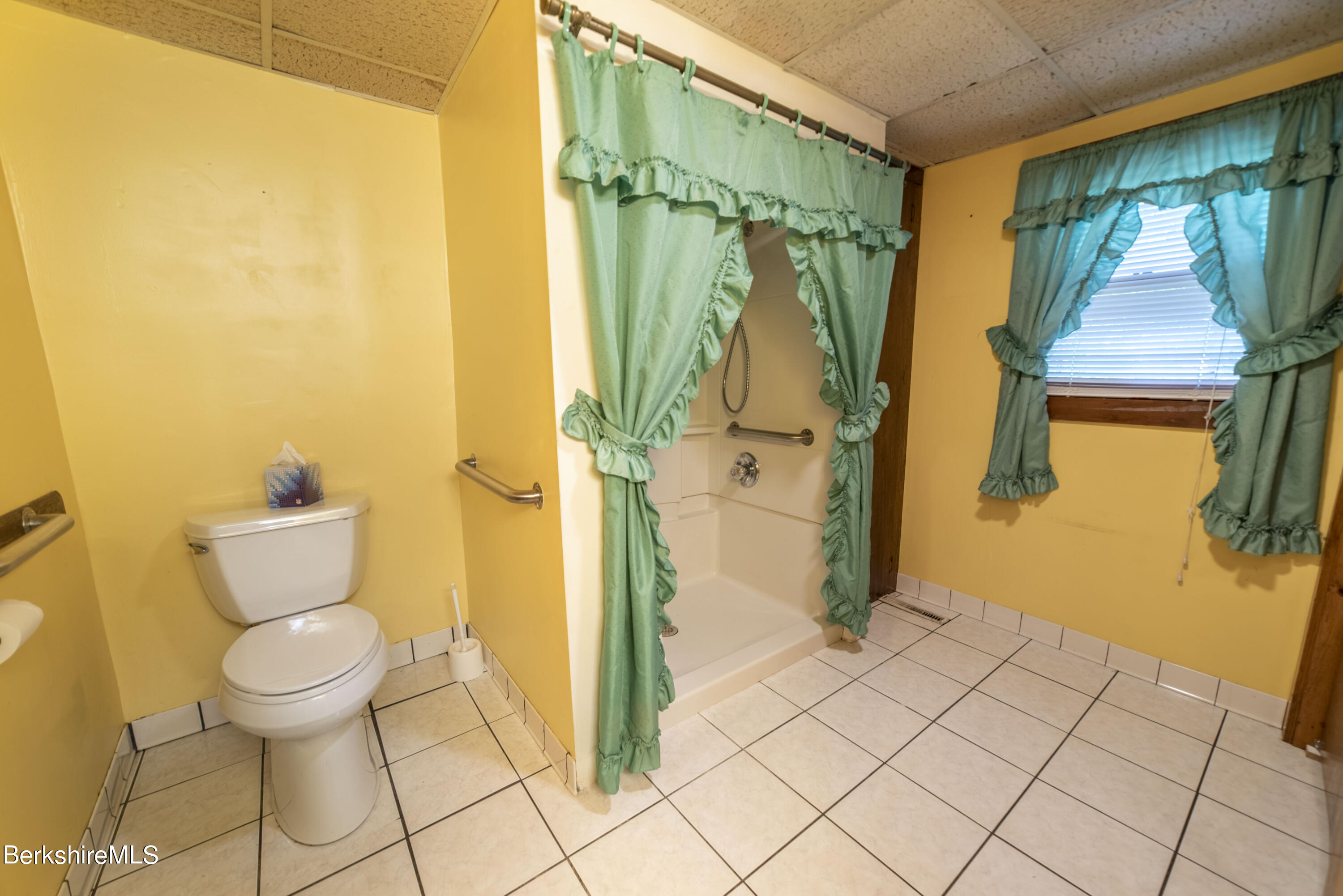 71 Henderson Road Williamstown, MA 01267 - Photo 7 of 19 First floor bath