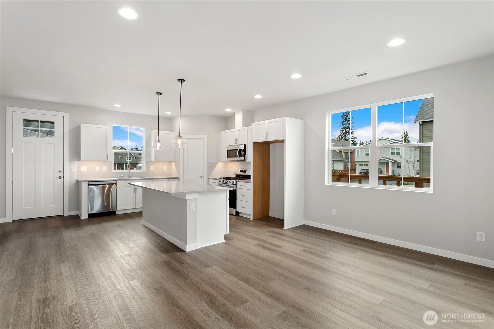 9713 5th Lane Southwest, Unit 80 Seattle, WA 98106 - Photo 7 of 30