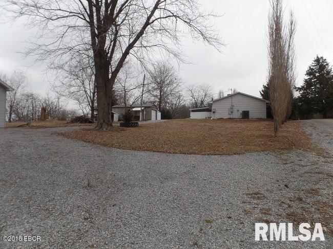 12072 Pebble Point Road Marion, IL 62959 - Photo 16 of 19