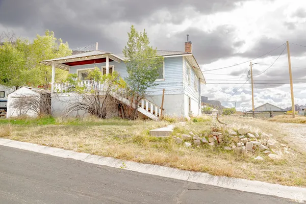 $82,000 | 141 West 100 North, East Carbon, UT 84520