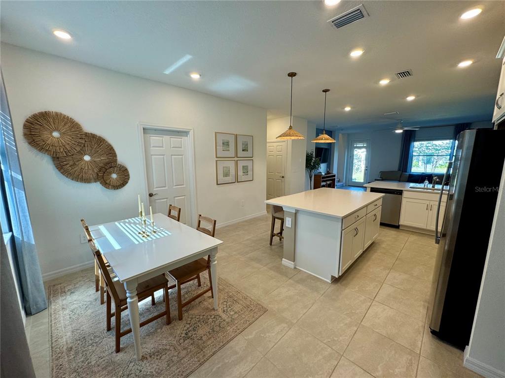 1908 Swivel Lane Sarasota, FL 34240 - Photo 3 of 18