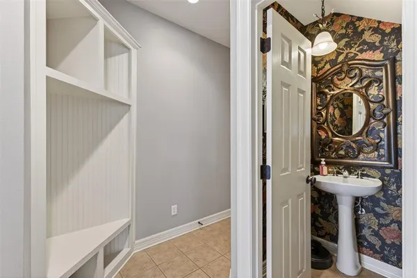 a view of an entryway with sitting area