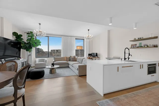 $1,925,000 | 22-18 Jackson Avenue, Unit 608 | Long Island City