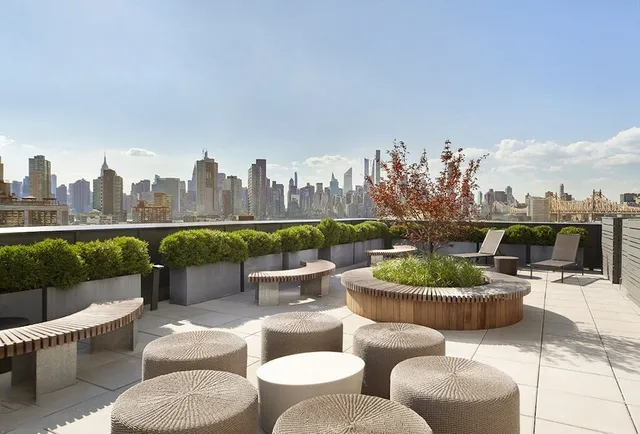 $1,925,000 | 22-18 Jackson Avenue, Unit 608 | Long Island City