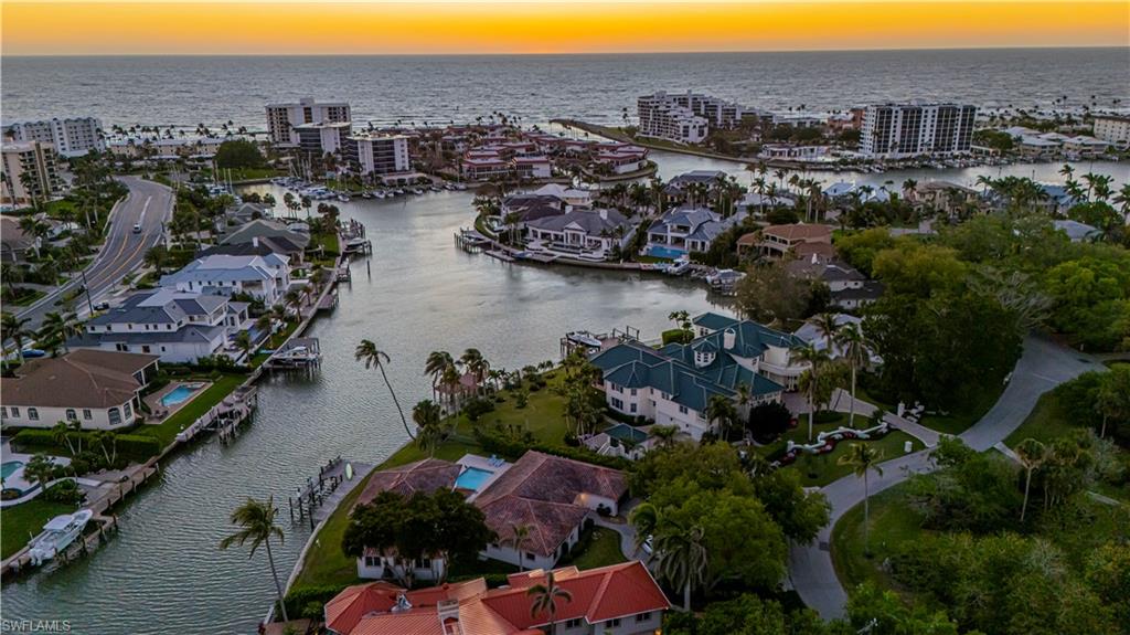 350 Bowline Bend Naples, FL 34103 - Photo 32 of 33