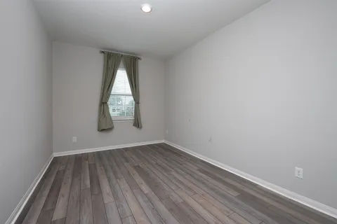 $305,000 | 521 Congress Way, Liberty Hill, TX 78642