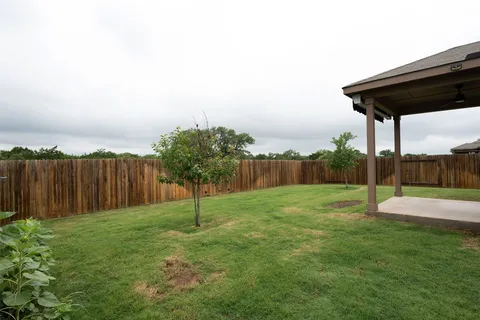 $305,000 | 521 Congress Way, Liberty Hill, TX 78642