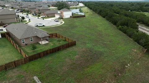 $305,000 | 521 Congress Way, Liberty Hill, TX 78642