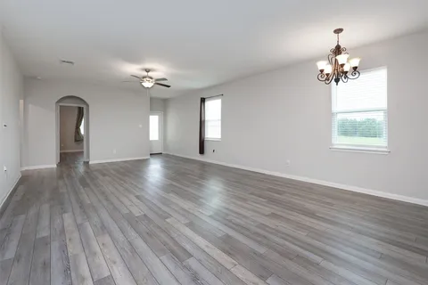 $305,000 | 521 Congress Way, Liberty Hill, TX 78642