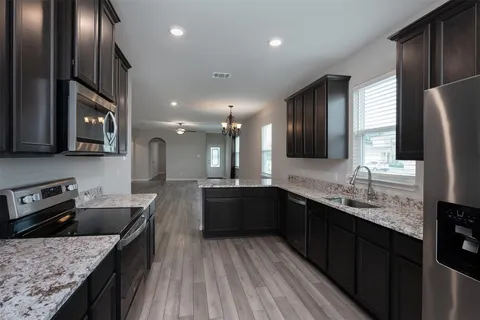 $305,000 | 521 Congress Way, Liberty Hill, TX 78642