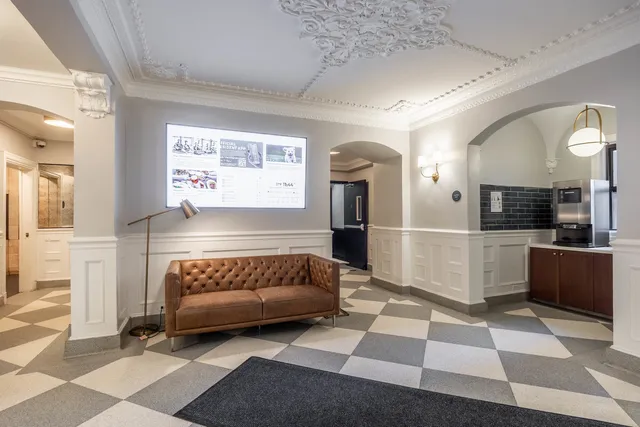 $2,045 | 1140 North LaSalle Drive, Unit 407, Chicago, IL 60610