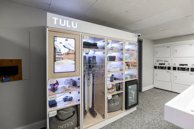 $2,045 | 1140 North LaSalle Drive, Unit 407, Chicago, IL 60610