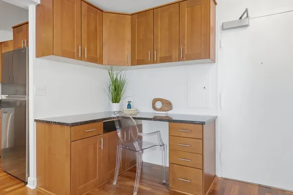 $309,900 | 3550 North Lake Shore Drive, Unit 904, Chicago, IL 60657