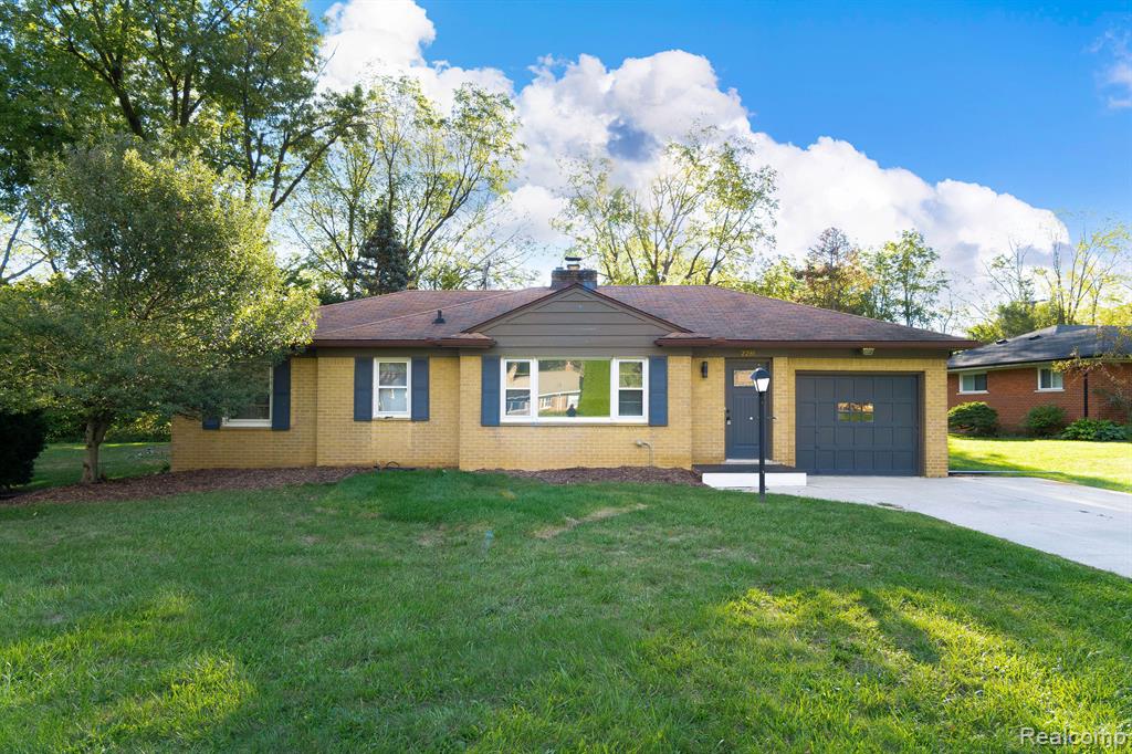 2281 Lancaster Road Bloomfield Hills, MI 48302 - Photo 1 of 37