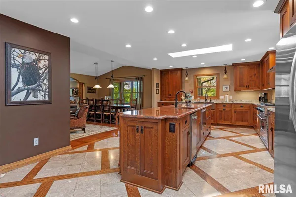 $1,365,000 | 3062 Highway 97, Pleasant Plains, IL 62677