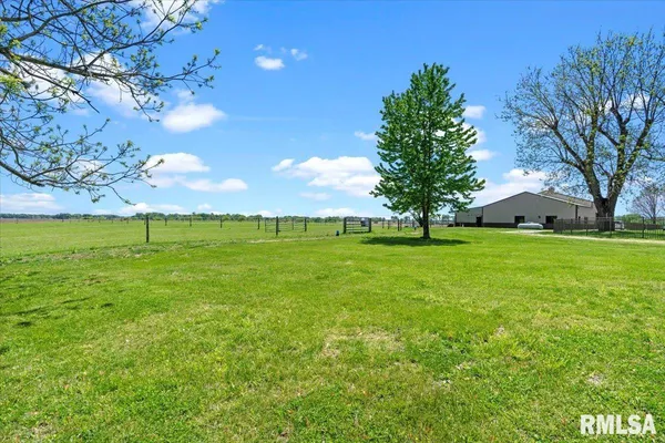 $1,365,000 | 3062 Highway 97, Pleasant Plains, IL 62677