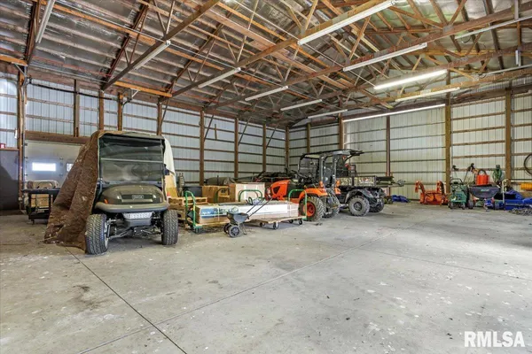 $1,365,000 | 3062 Highway 97, Pleasant Plains, IL 62677