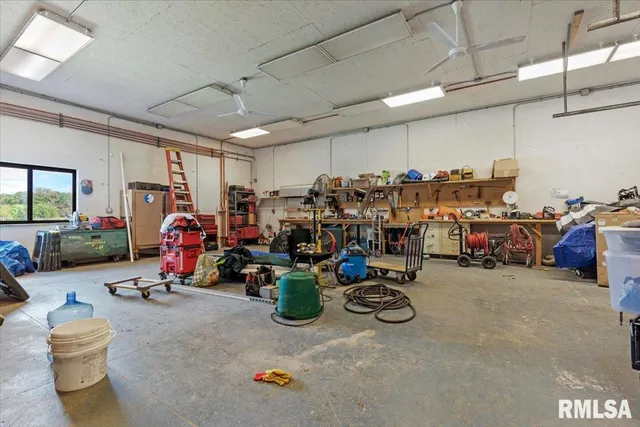 $1,506,000 | 3062 Highway 97, Pleasant Plains, IL 62677