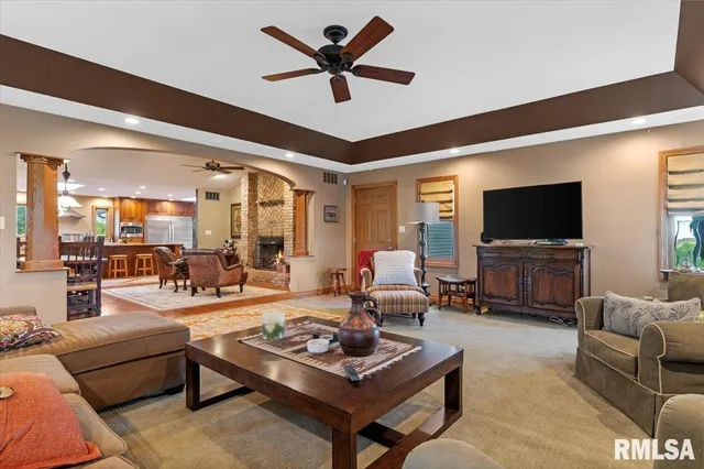 $1,506,000 | 3062 Highway 97, Pleasant Plains, IL 62677