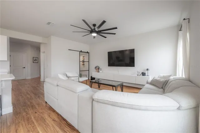 $2,950 | 17992 Dairy Farm, Land O Lakes, FL 34638