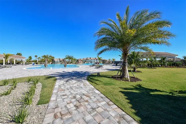 $325,000 | 16804 Vardon Terrace, Unit 107, Bradenton, FL 34211