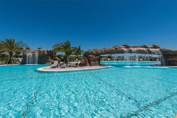 $325,000 | 16804 Vardon Terrace, Unit 107, Bradenton, FL 34211