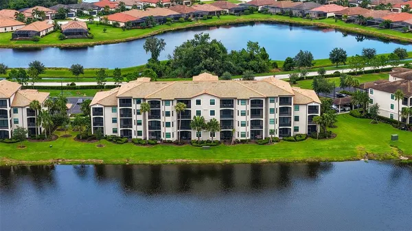 $325,000 | 16804 Vardon Terrace, Unit 107, Bradenton, FL 34211