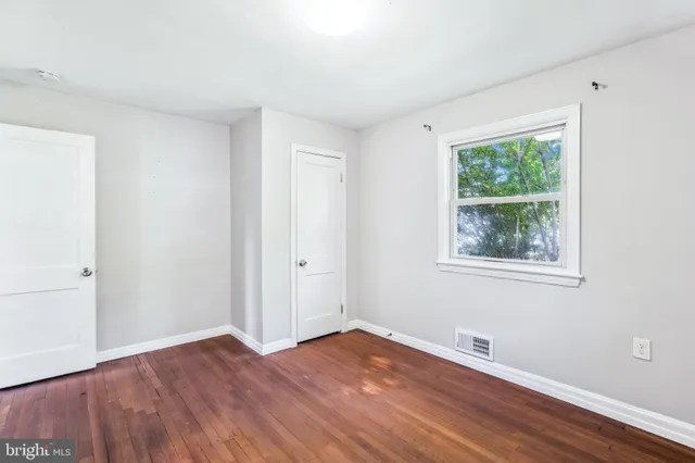 $300,000 | 3310 Navy Day Drive, Suitland, MD 20746