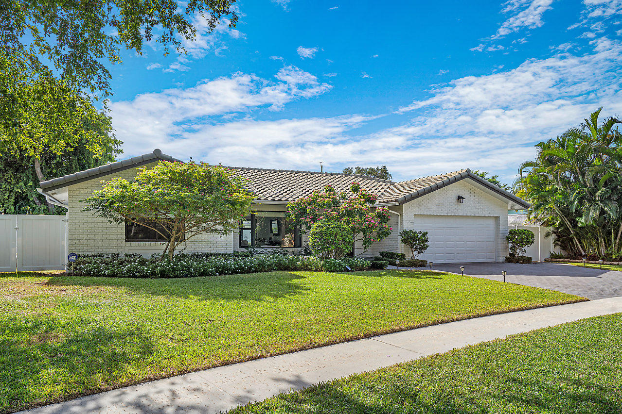 1080 Southwest 2nd Street Boca Raton, FL 33486 - Photo 3 of 45 003-1080SW2ndSt-BocaRaton-FL-small