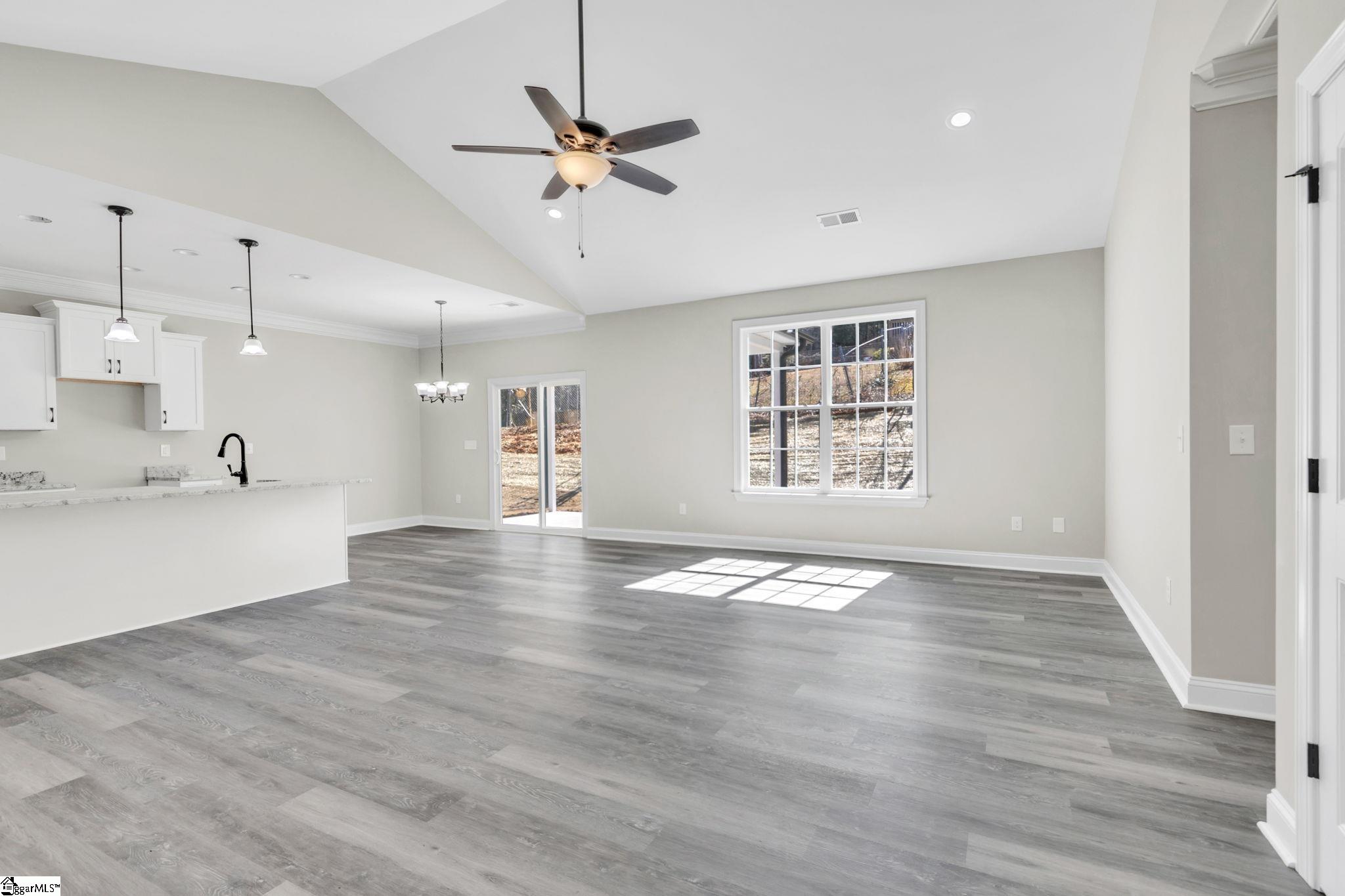111 Dean Street Pickens, SC 29671 - Photo 4 of 25 Gallery Image 4