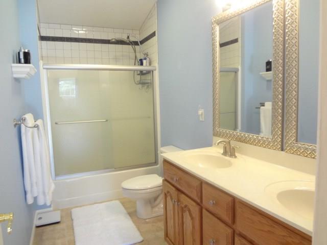 115 Chestnut Ridge Drive Beaver Falls, PA 15010 - Photo 11 of 25 Master Bath