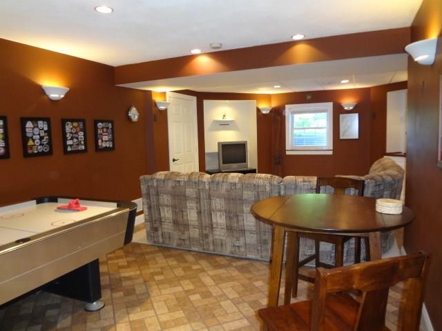 115 Chestnut Ridge Drive Beaver Falls, PA 15010 - Photo 19 of 25 Gameroom