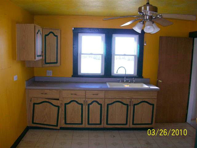 1301 North Country Club Road Muncie, IN 47303 - Photo 3 of 10 Gallery Image 3