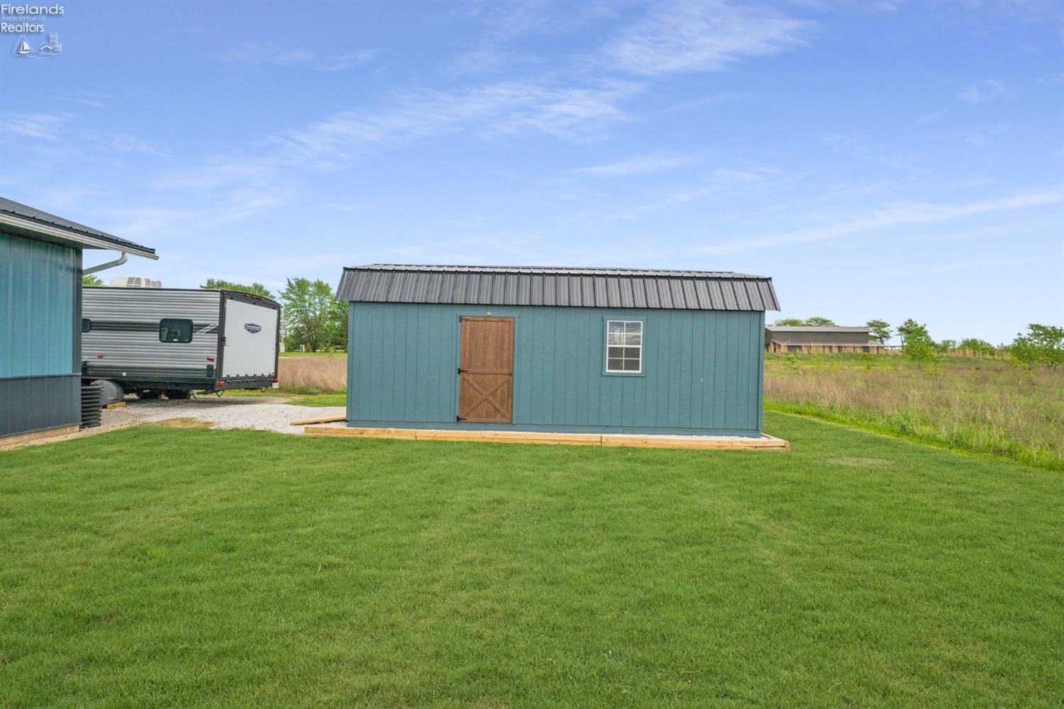 6330 West Harbor Road Port Clinton, OH 43452 - Photo 34 of 39 Gallery Image 34