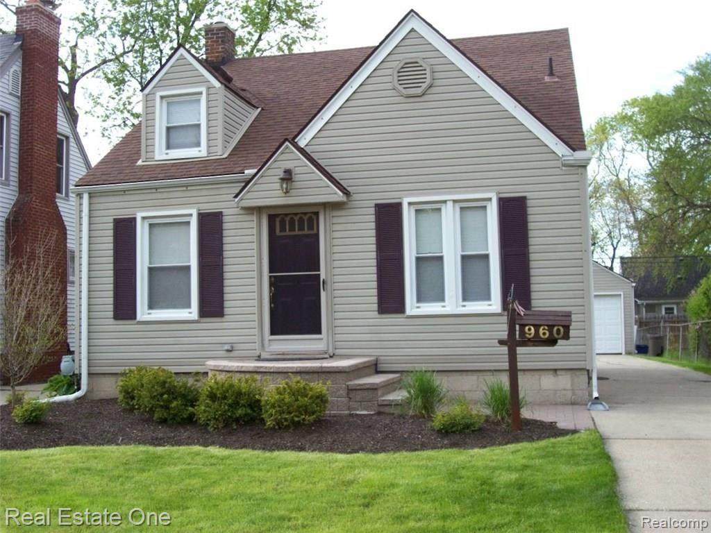 960 Cambridge Road Berkley, MI 48072 - Photo 1 of 30 Welcome Home!