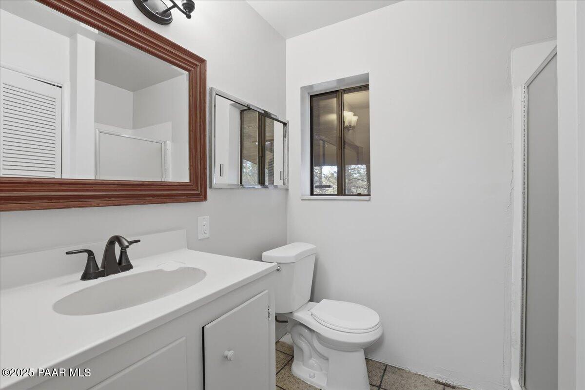 1490 White Spar Road Prescott, AZ 86303 - Photo 15 of 33 15-Bathroom