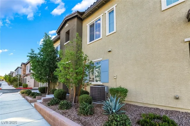 $1,625 | 965 Nevada State Drive, Unit 1202, Henderson, NV 89002