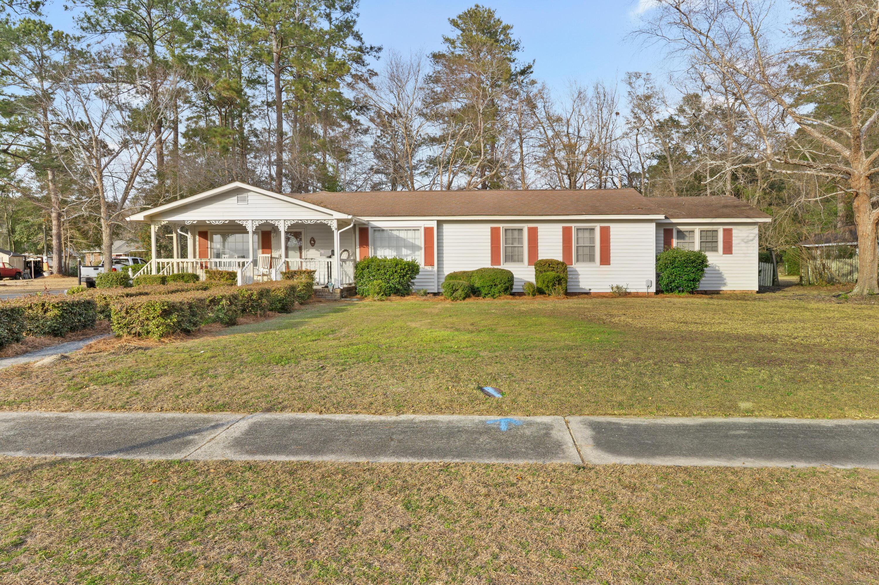 751 North Street Branchville, SC 29432 - Photo 2 of 27 DSC07684