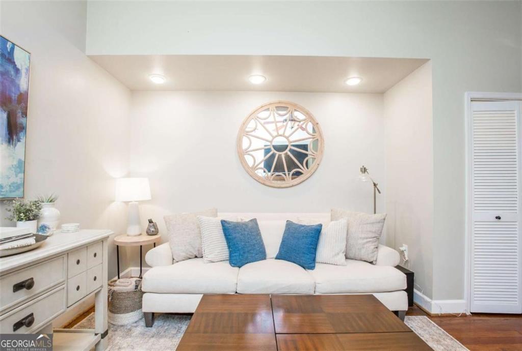 952 Myrtle Street Northeast, Unit 2 Atlanta, GA 30309 - Photo 5 of 17