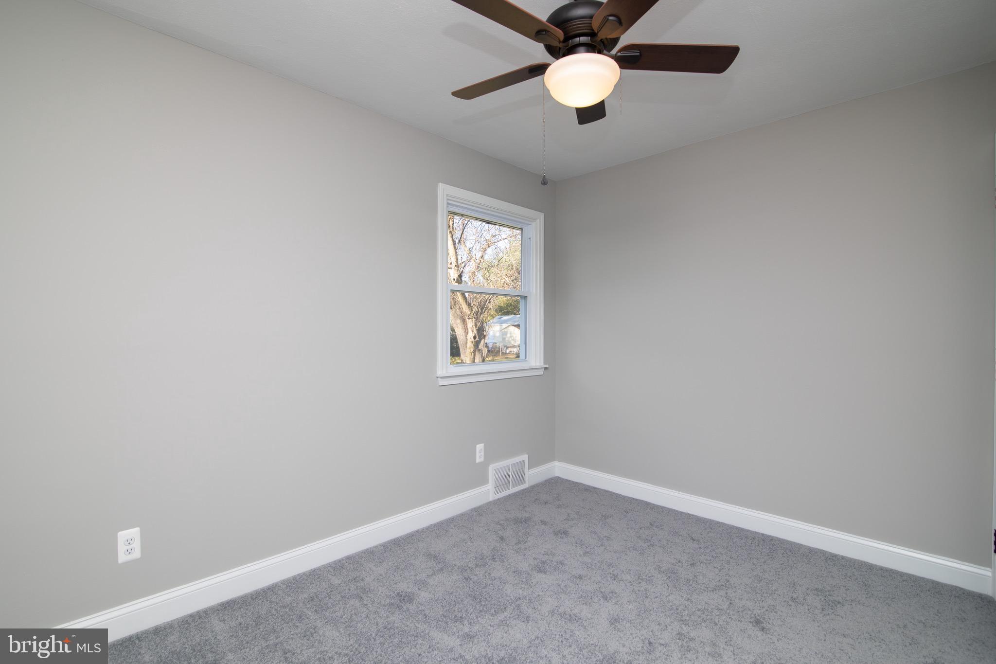 124 Hemlock Avenue Laurel Springs, NJ 08021 - Photo 16 of 41 Bedroom 3