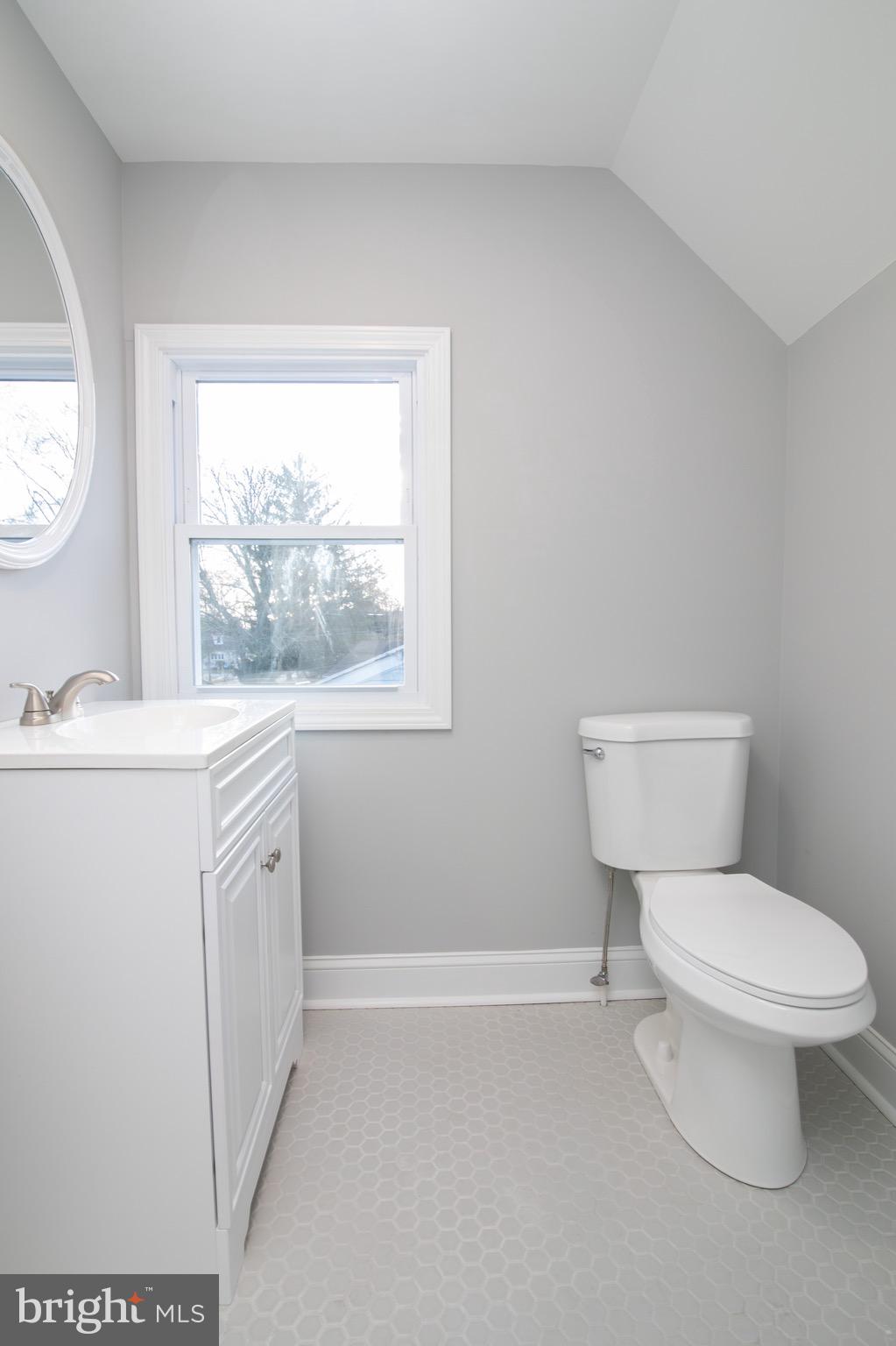 124 Hemlock Avenue Laurel Springs, NJ 08021 - Photo 28 of 41 Master Bathroom