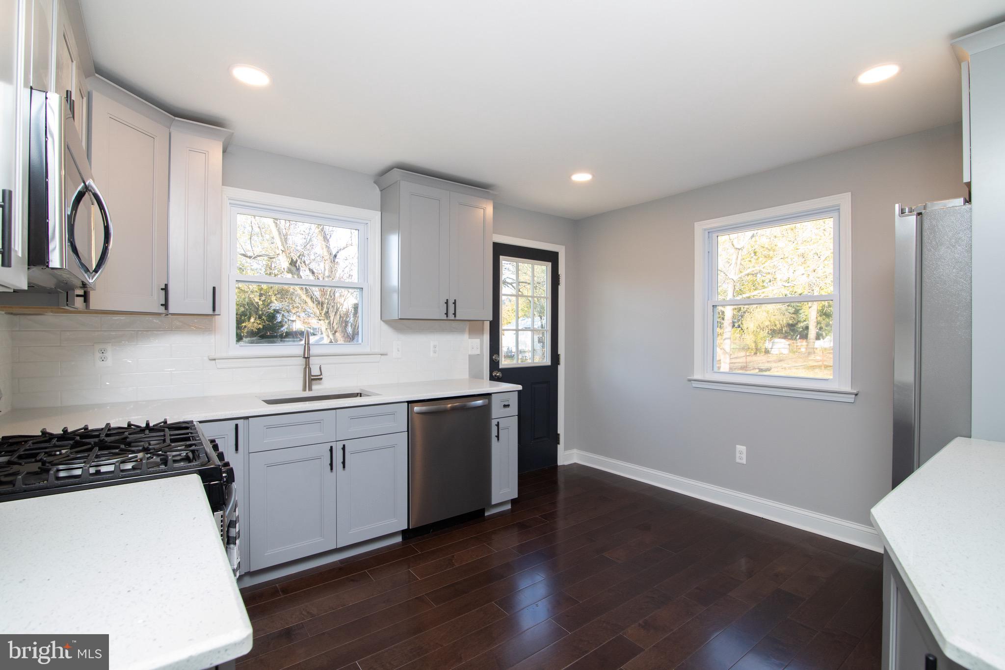 124 Hemlock Avenue Laurel Springs, NJ 08021 - Photo 6 of 41 Kitchen
