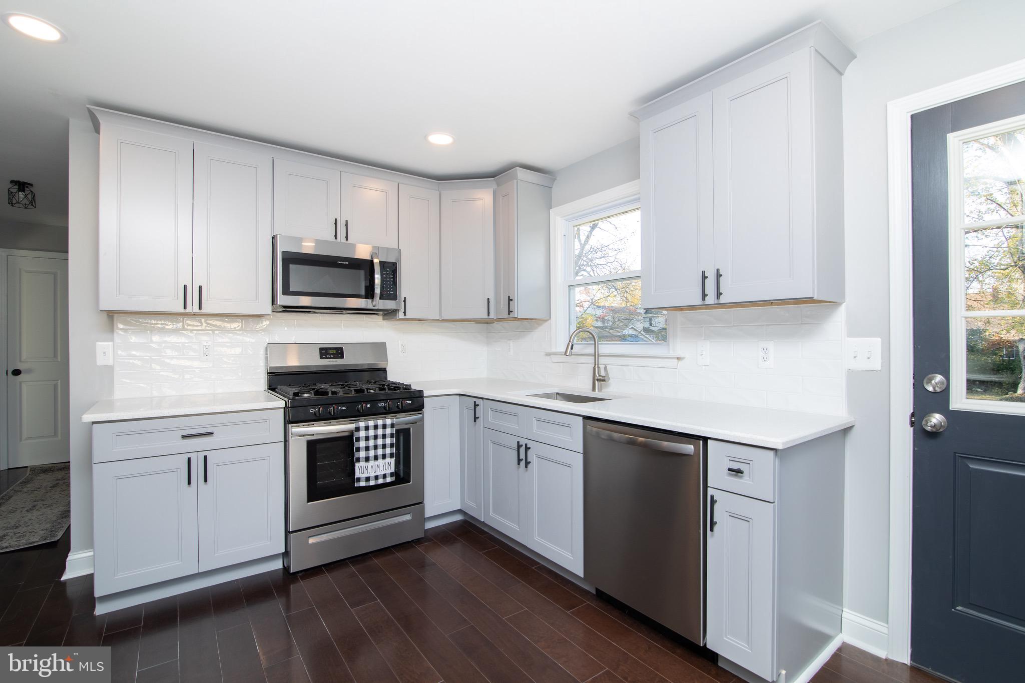 124 Hemlock Avenue Laurel Springs, NJ 08021 - Photo 7 of 41 Kitchen