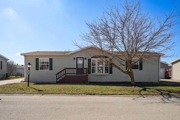 $69,900 | 5449 Cypress Lane, Machesney Park, IL 61115