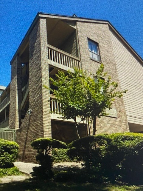 2210 Pearl Street, Unit 305 Austin, TX 78705 - Photo 1 of 8