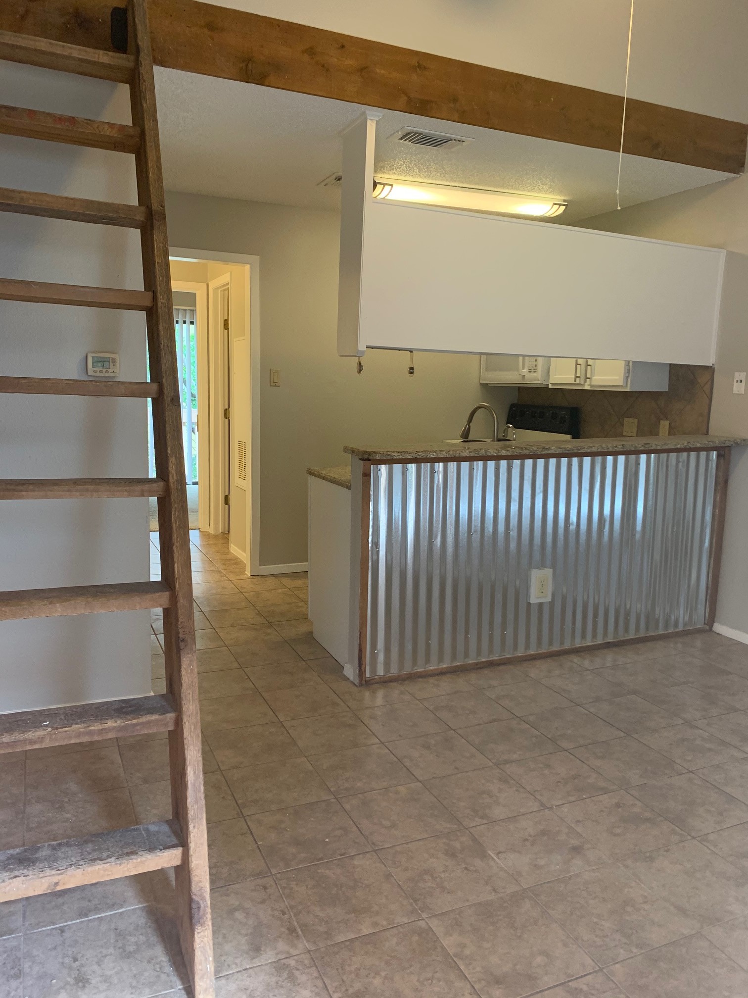 2210 Pearl Street, Unit 305 Austin, TX 78705 - Photo 2 of 8