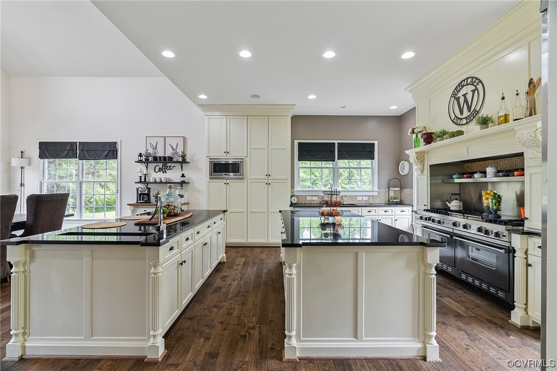20065 Beaver Dam Road Beaverdam, VA 23015 - Photo 12 of 41 a kitchen with kitchen island granite countertop a stove and a sink