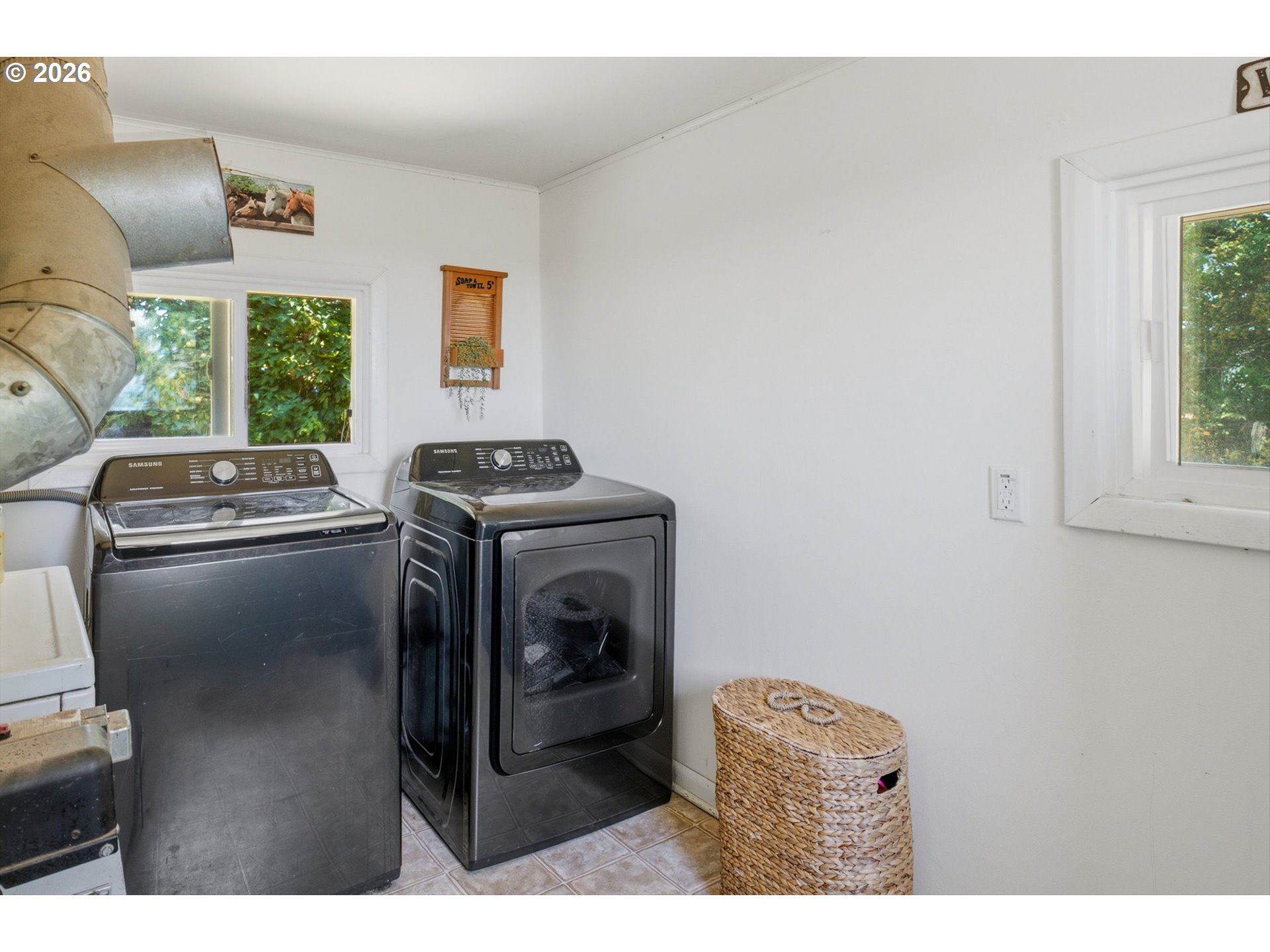 45649 Southwest Plumlee Road Forest Grove, OR 97116 - Photo 35 of 48 Laundry