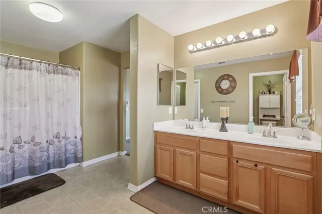 $769,999 | 18418 Whitewater Way, Riverside, CA 92508